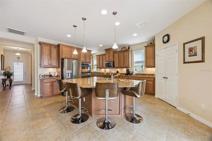 Image No.27-4 Bed Property for sale