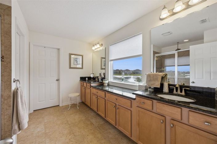 Image No.33-4 Bed Property for sale