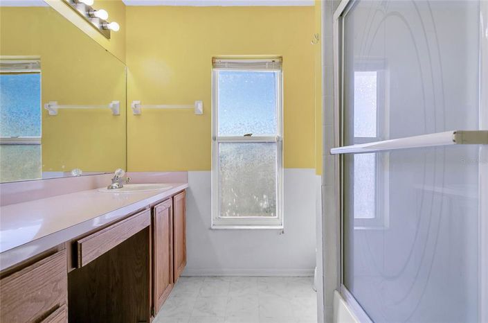 Image No.13-4 Bed Property for sale