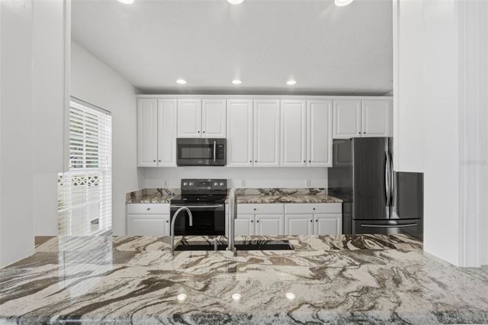 Image No.16-3 Bed Property for sale