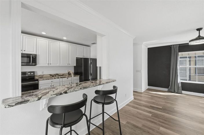 Image No.17-3 Bed Property for sale