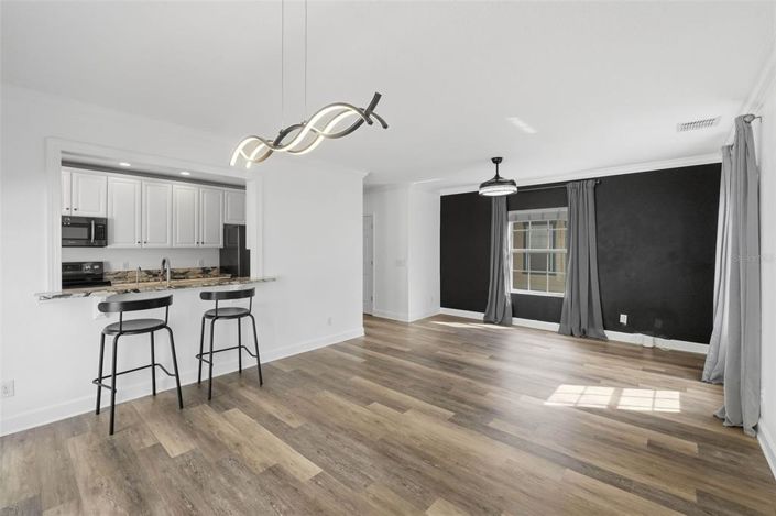 Image No.18-3 Bed Property for sale