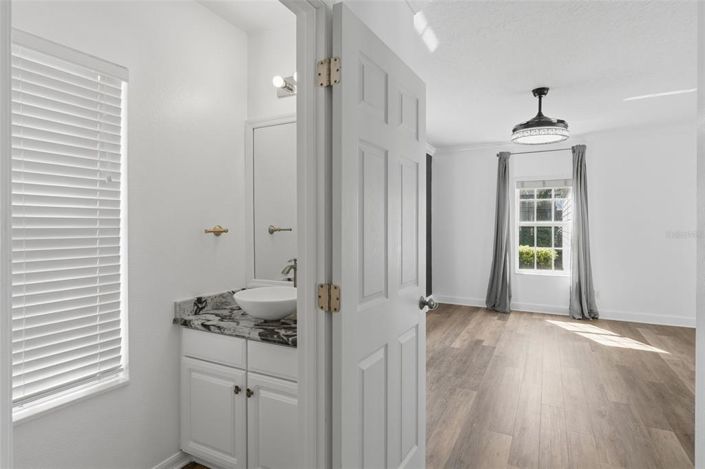 Image No.23-3 Bed Property for sale