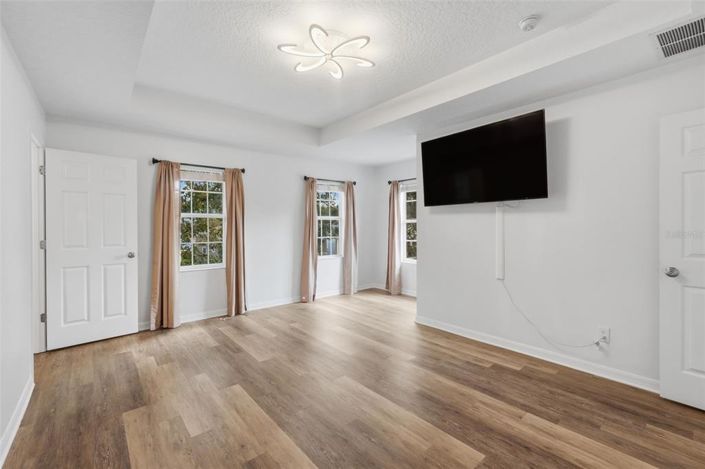 Image No.25-3 Bed Property for sale