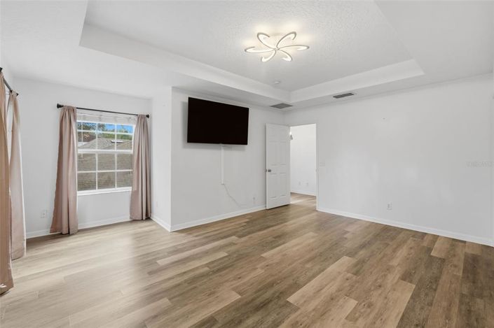 Image No.26-3 Bed Property for sale