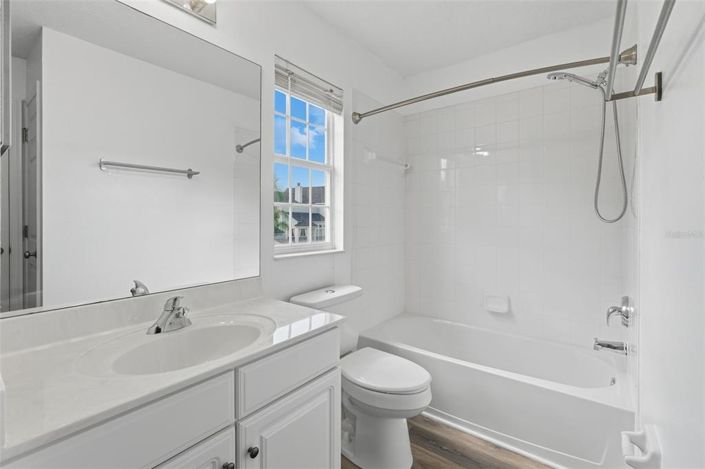 Image No.30-3 Bed Property for sale