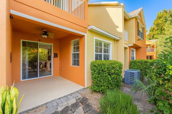 Image No.16-3 Bed Townhouse for sale