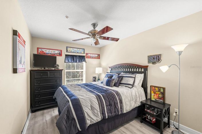 Image No.21-3 Bed Townhouse for sale