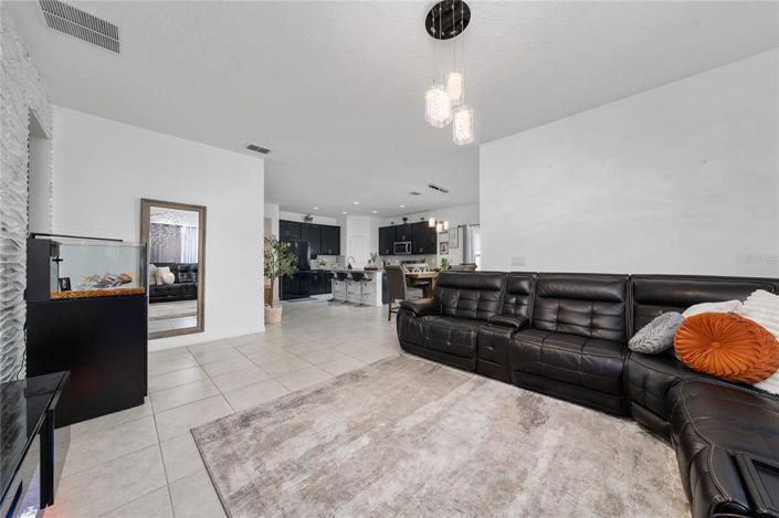 Image No.20-4 Bed Property for sale