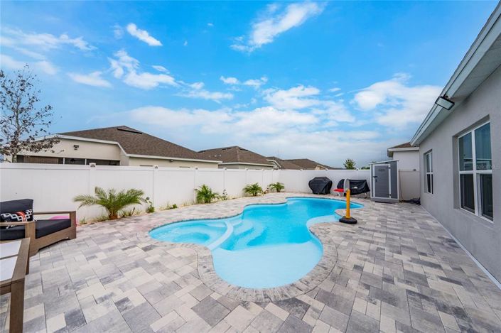 Image No.27-4 Bed Property for sale