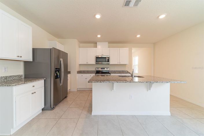 Image No.13-3 Bed Property for sale