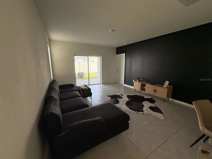 Image No.21-3 Bed Property for sale