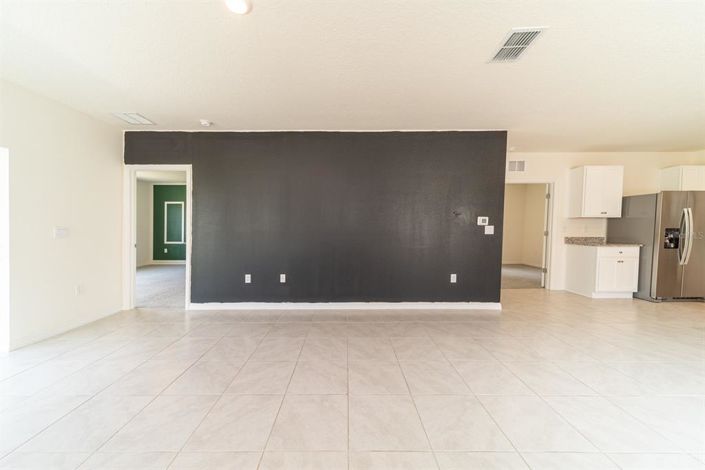 Image No.24-3 Bed Property for sale