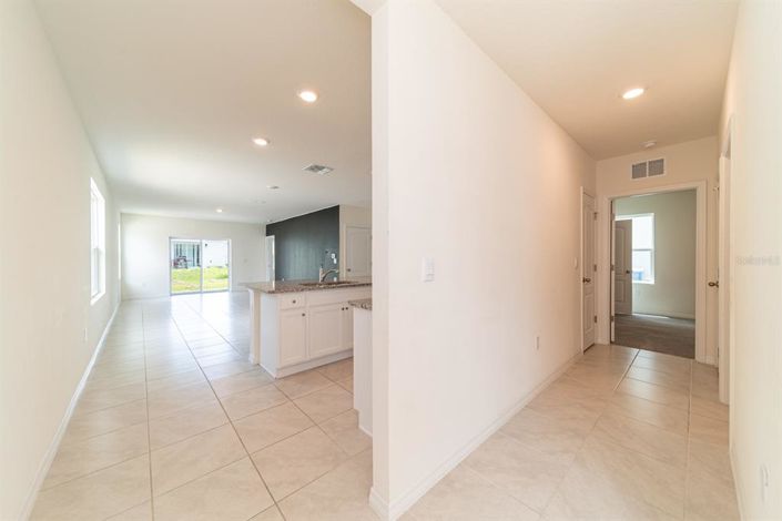 Image No.25-3 Bed Property for sale