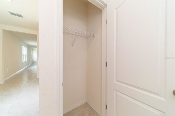 Image No.28-3 Bed Property for sale