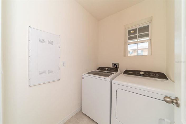 Image No.45-3 Bed Property for sale