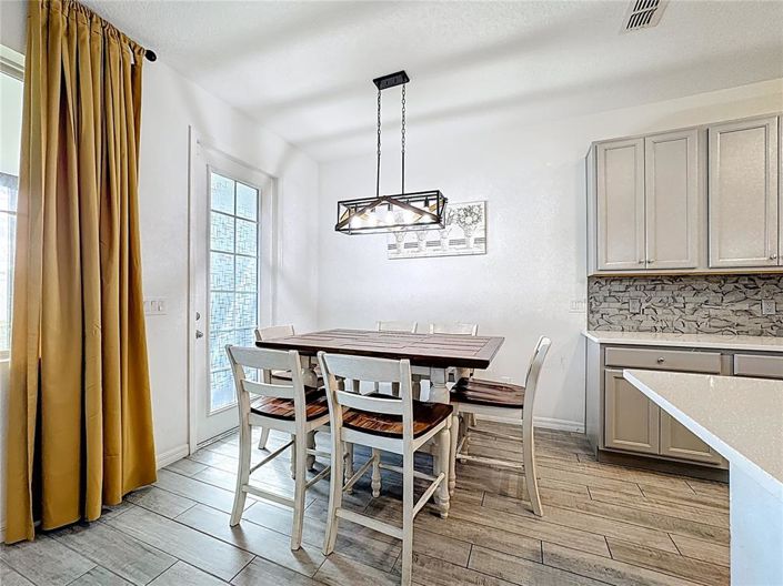 Image No.15-3 Bed Townhouse for sale