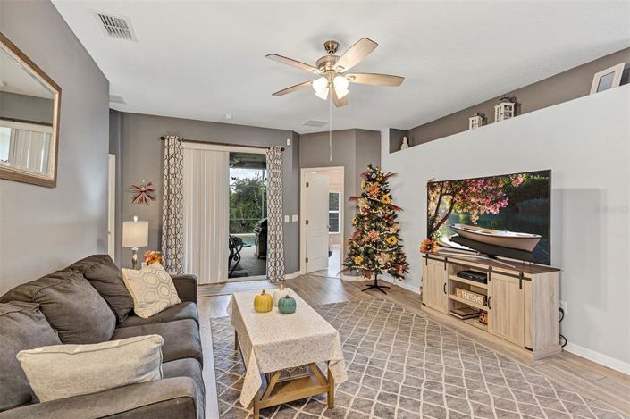 Image No.12-4 Bed Property for sale