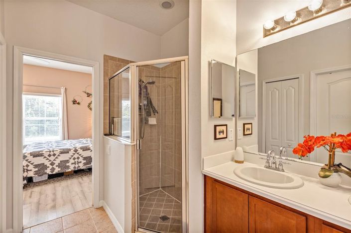 Image No.18-4 Bed Property for sale