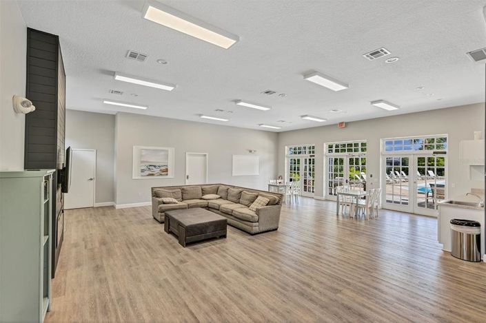 Image No.41-4 Bed Property for sale