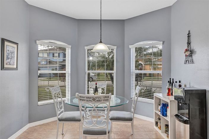 Image No.6-4 Bed Property for sale