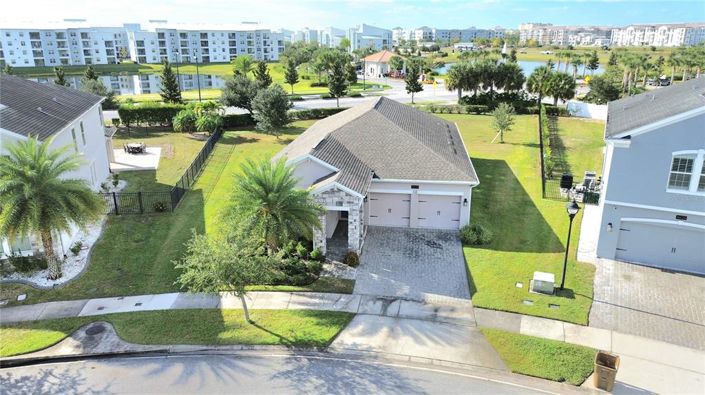 Image No.4-4 Bed Property for sale