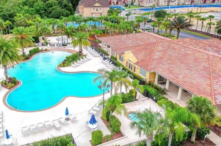 Image No.17-3 Bed Property for sale