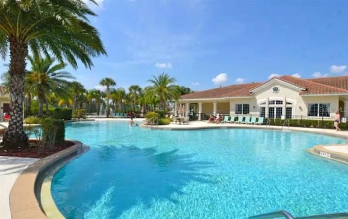 Image No.30-3 Bed Property for sale