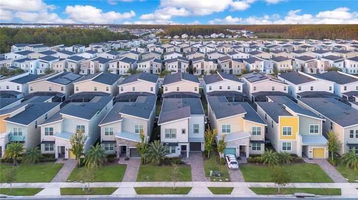 Image No.30-6 Bed Property for sale