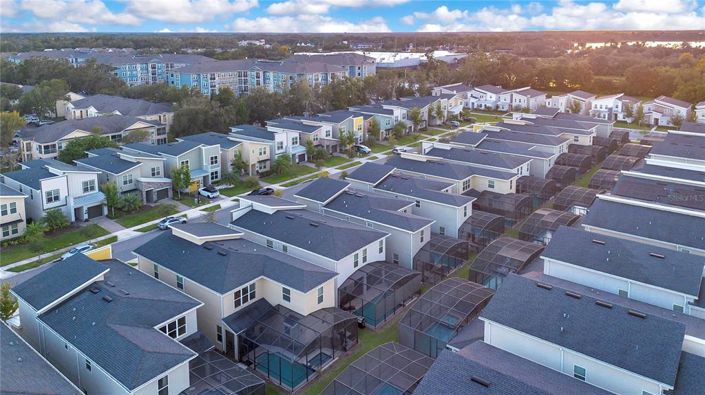 Image No.32-6 Bed Property for sale