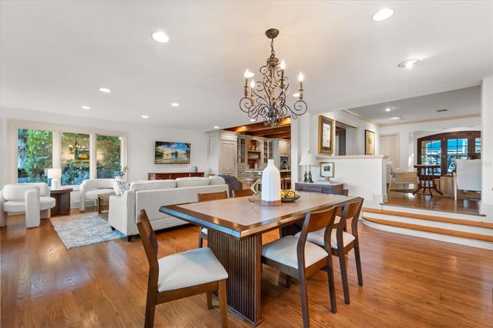 Image No.11-5 Bed Property for sale