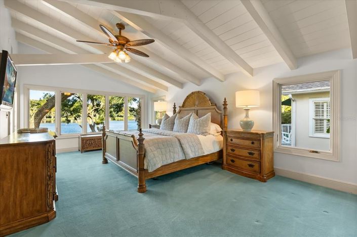 Image No.21-5 Bed Property for sale