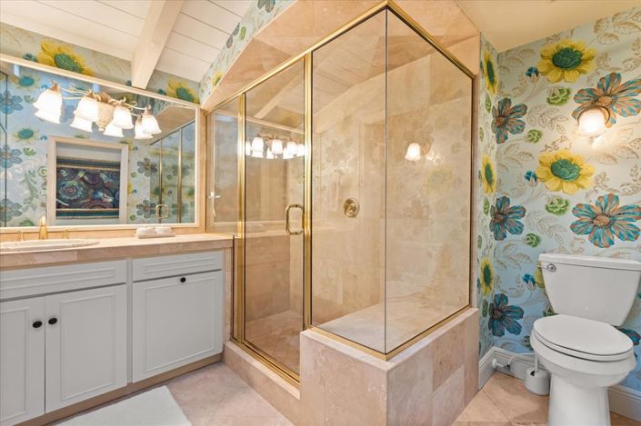 Image No.24-5 Bed Property for sale