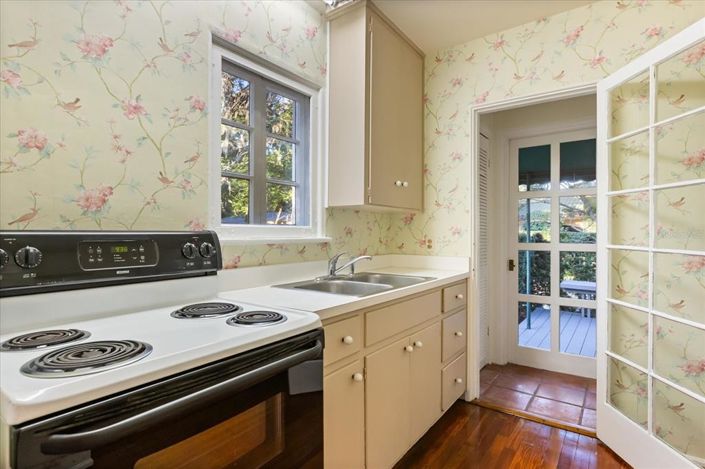 Image No.34-5 Bed Property for sale