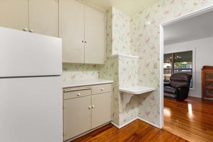 Image No.36-5 Bed Property for sale