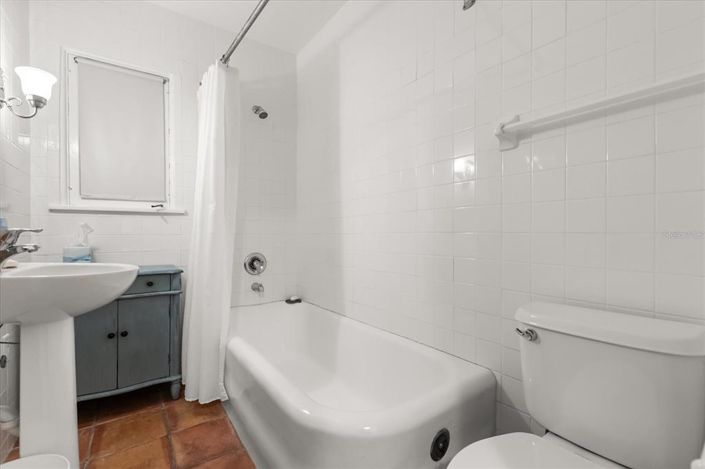 Image No.39-5 Bed Property for sale