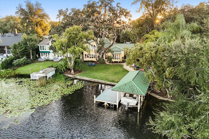 Image No.44-5 Bed Property for sale