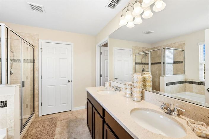 Image No.19-5 Bed Property for sale