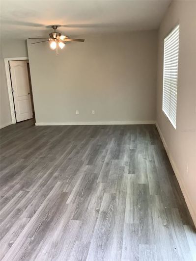 Image No.10-5 Bed Property for sale