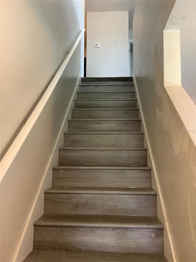 Image No.20-5 Bed Property for sale