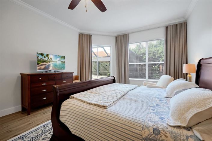 Image No.35-7 Bed Property for sale