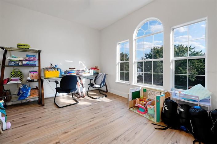 Image No.58-7 Bed Property for sale