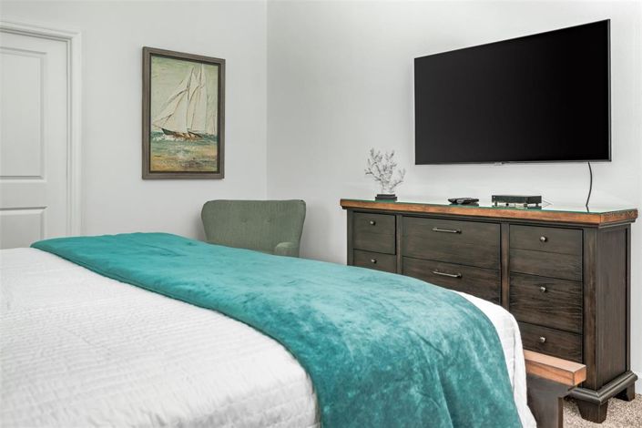 Image No.16-8 Bed Property for sale