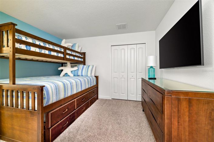 Image No.33-8 Bed Property for sale