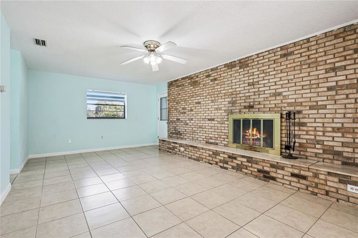 Image No.11-3 Bed Property for sale