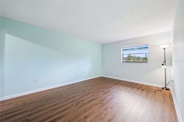 Image No.18-3 Bed Property for sale