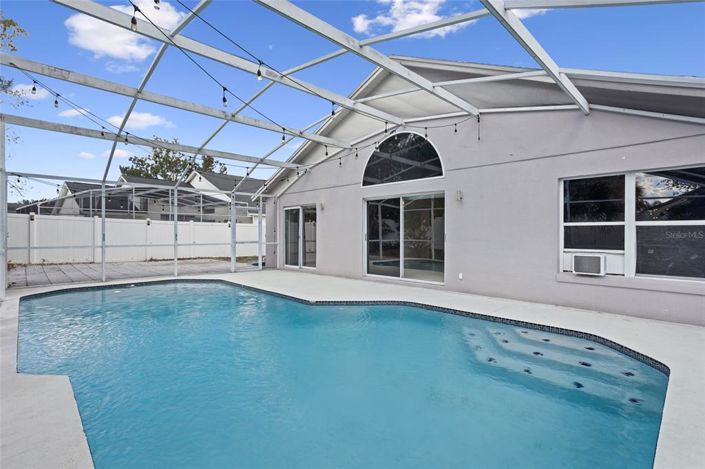 Image No.20-4 Bed Property for sale