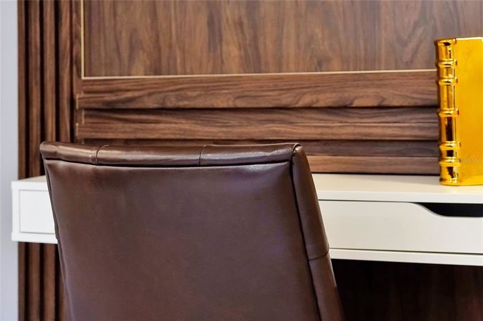 Image No.21-10 Bed Property for sale