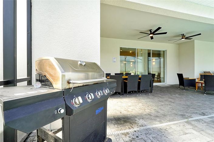 Image No.24-10 Bed Property for sale