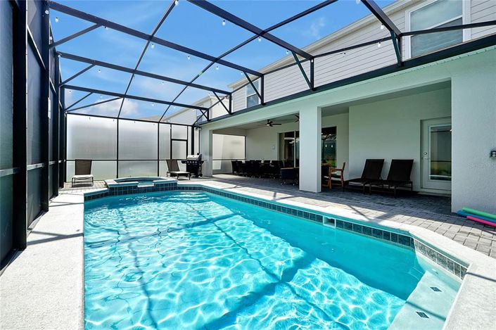 Image No.28-10 Bed Property for sale